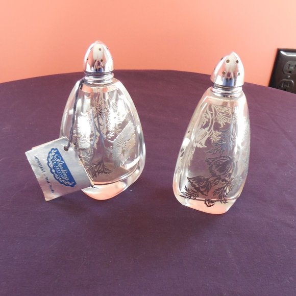 Sterling on Silver MCM Salt & Pepper - Picture 2 of 3